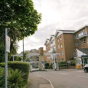 Stunning Holiday With Free Gym And Parking , Cardiff United Kingdom