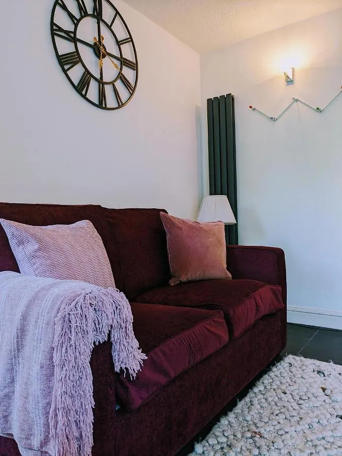 Bath Retreat, Free Private Parking, Sleeps Up To 4 Apartment